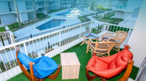 iget chalet in marassi marina pool view
